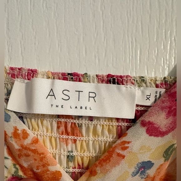 ASTR THE LABEL mini ruched dress - Picture 3 of 4